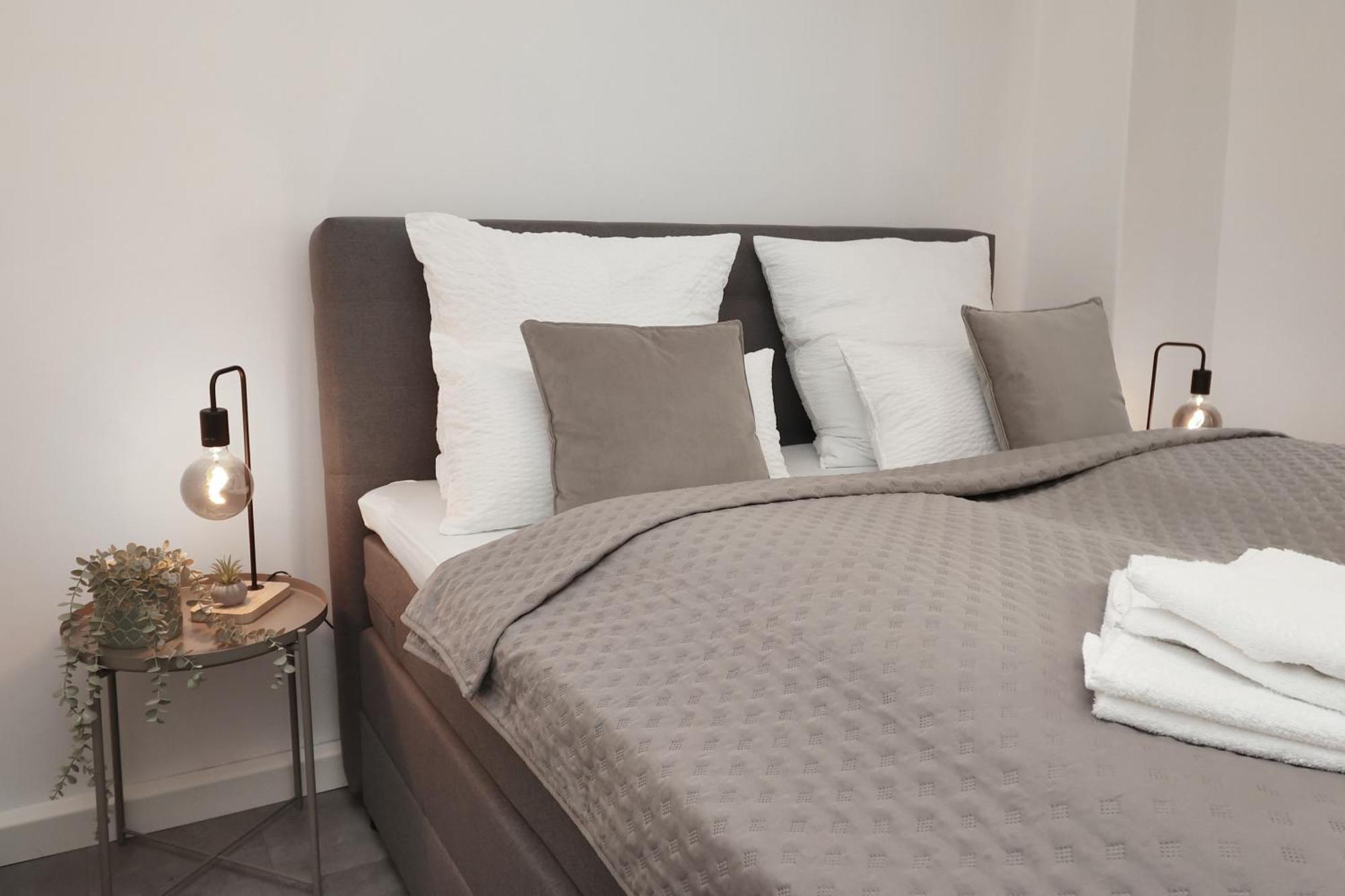 Design Am Rhein - Traumlage Rheinufer I Kueche I Oeffentl Parkplaetze Apartment Bingen am Rhein Bagian luar foto